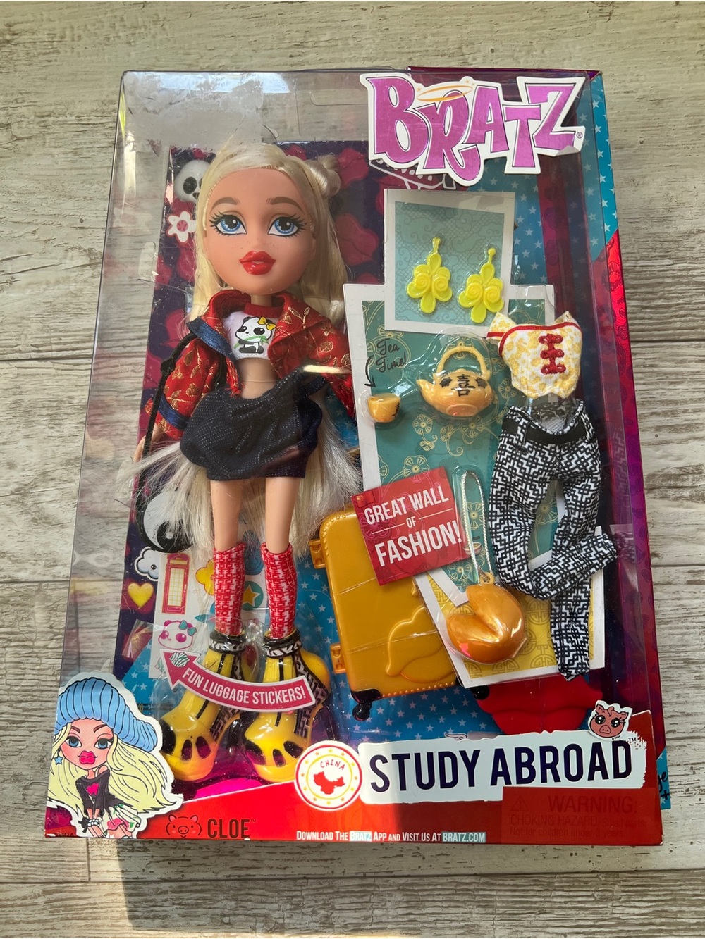 2015 Bratz Study Abroad Doll Cloe to China with Accessories